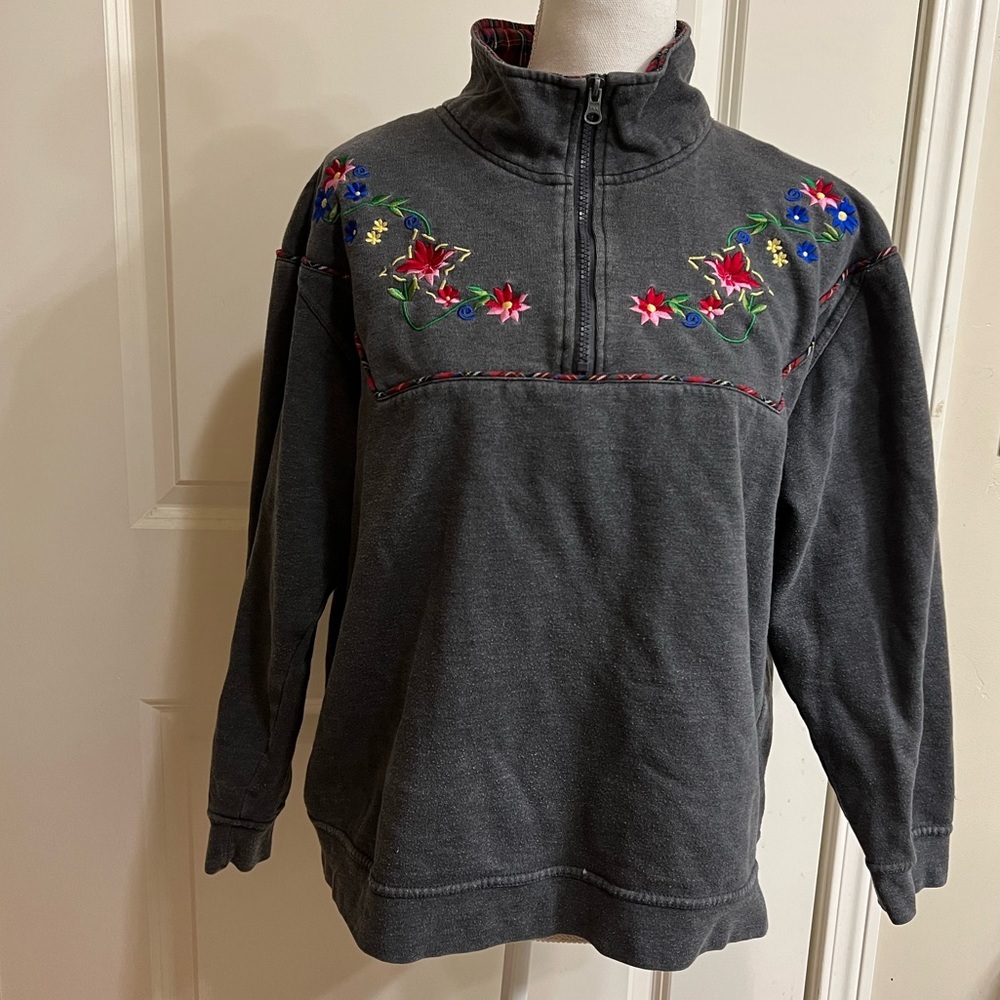 Gray Sweatshirt with Embroidered Flowers Size Large
